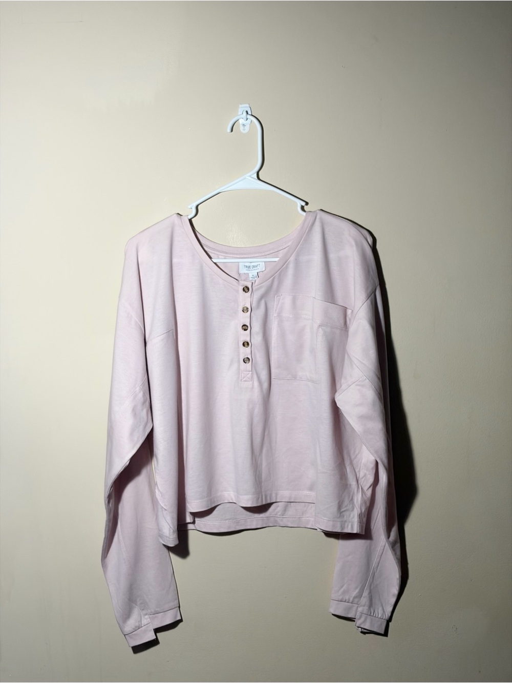 NWT True Craft XL Light Pink Long-Sleeve Henley V-Neck Cropped Top